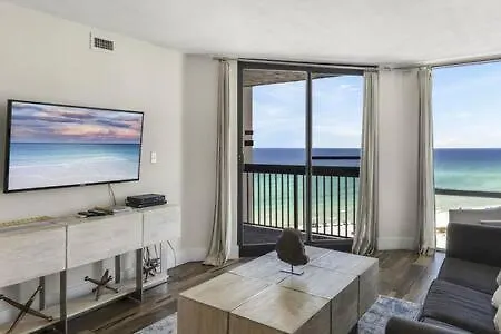 Holiday home The Scallop By Brightwild-Beachfront Condo Destin